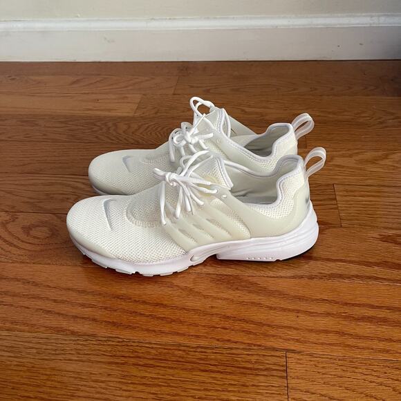 Nike Air Presto Womens 9 White Pure Platinum Lightweight Sneaker 878068-100 - Picture 1 of 10